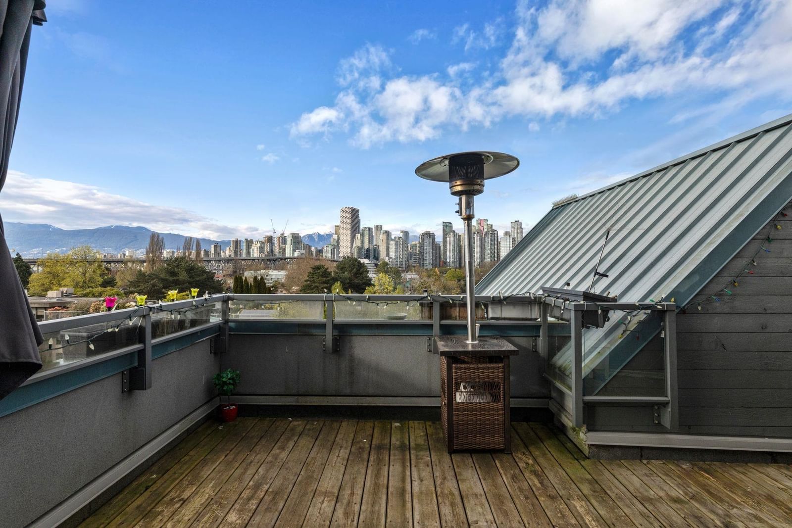 Listing Image 15