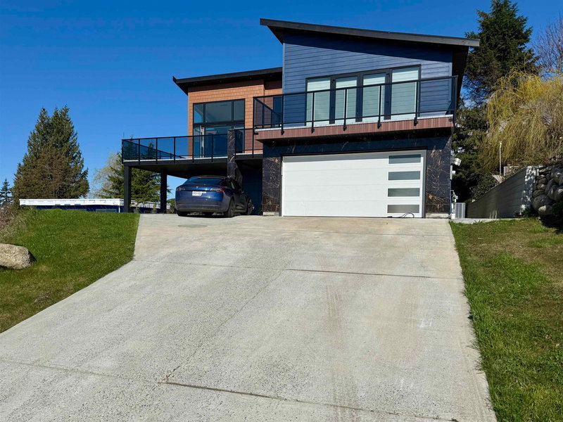 1496 Bonniebrook Heights Road, Gibsons, British Columbia