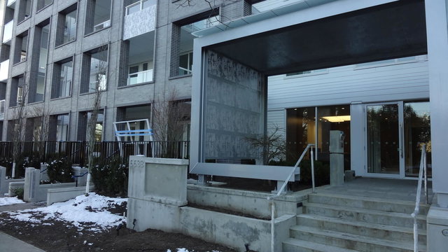 600 - 6633 Cambie Street