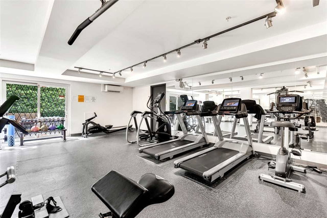 206 - 256 2nd Avenue E