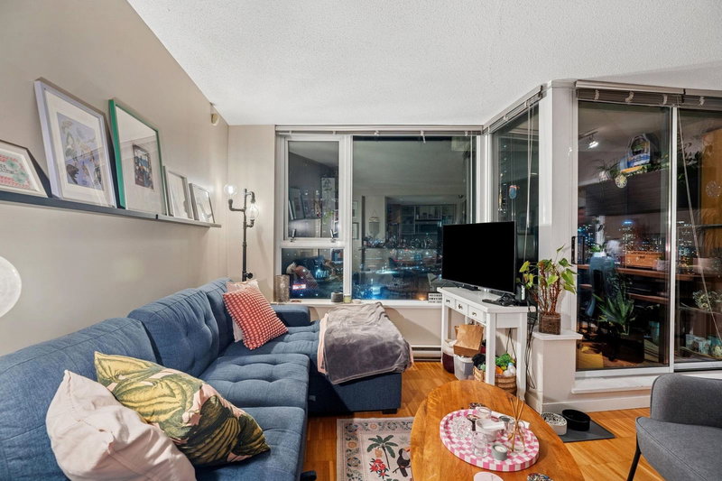 33 Smithe Street #1901, Vancouver, British Columbia