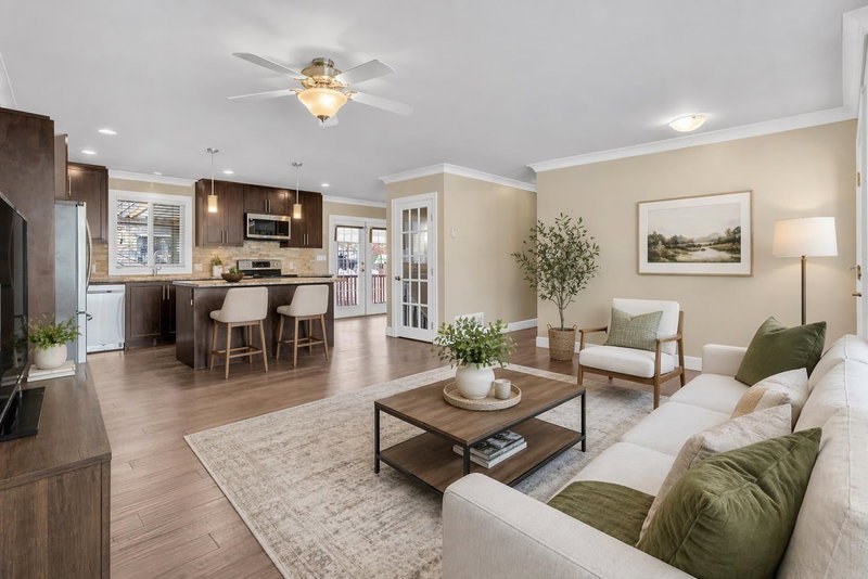 14682 111 Avenue, Surrey, V3R 2C4 | Image 3