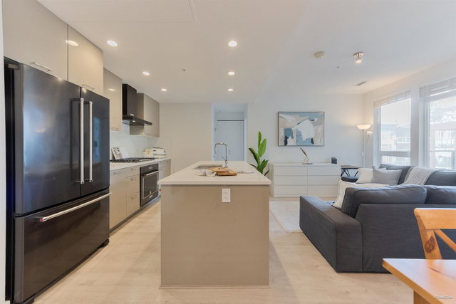 406 - 3581 Ross Drive