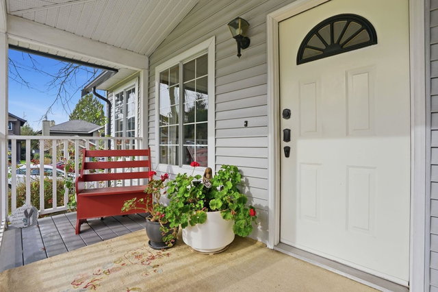 3300 Manning Crescent