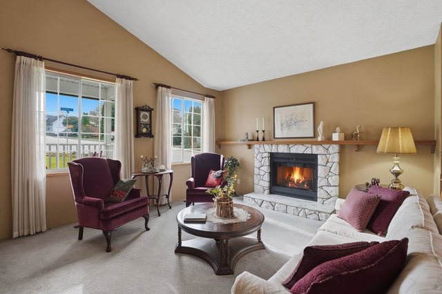 3300 Manning Crescent