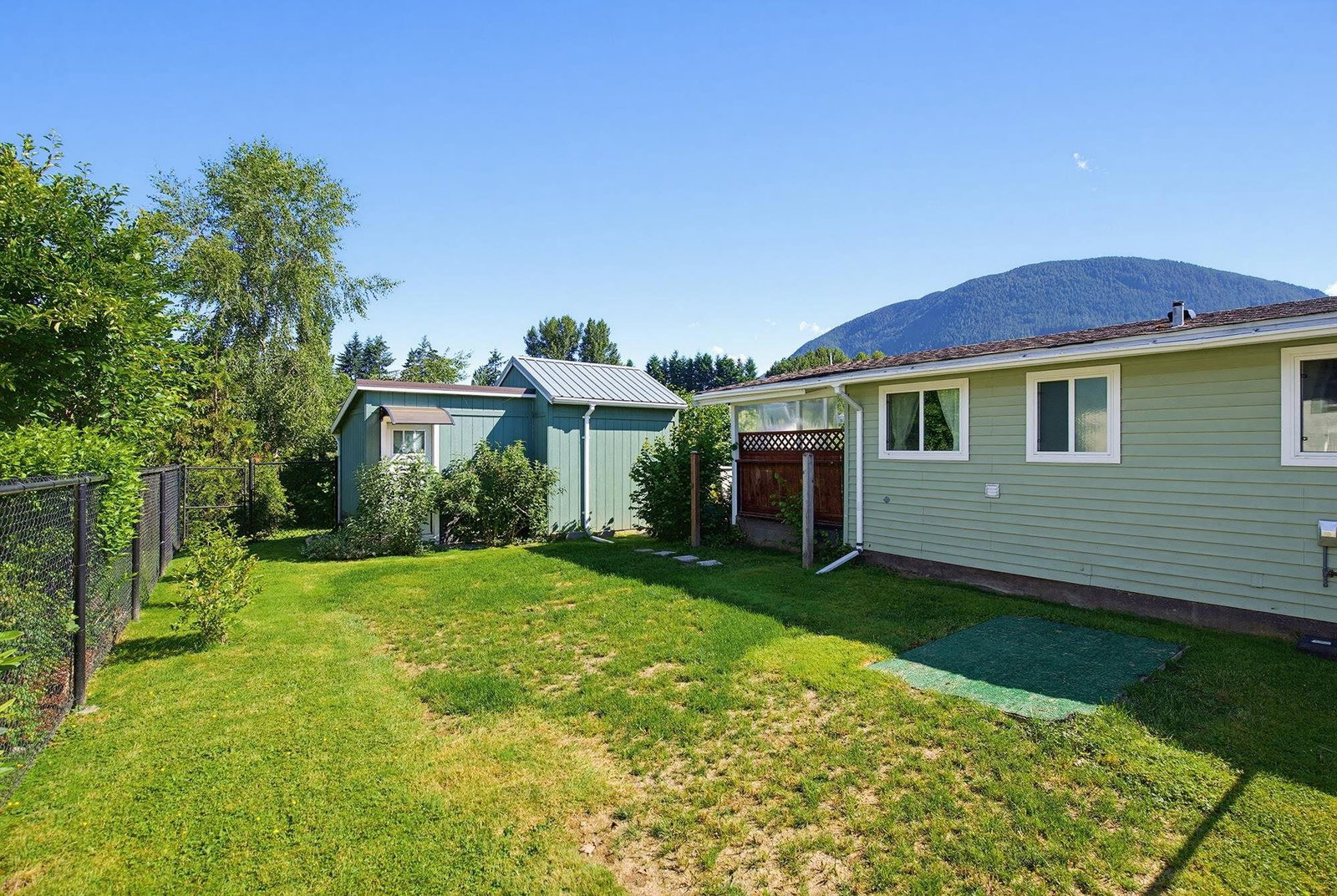 Listing Image 24