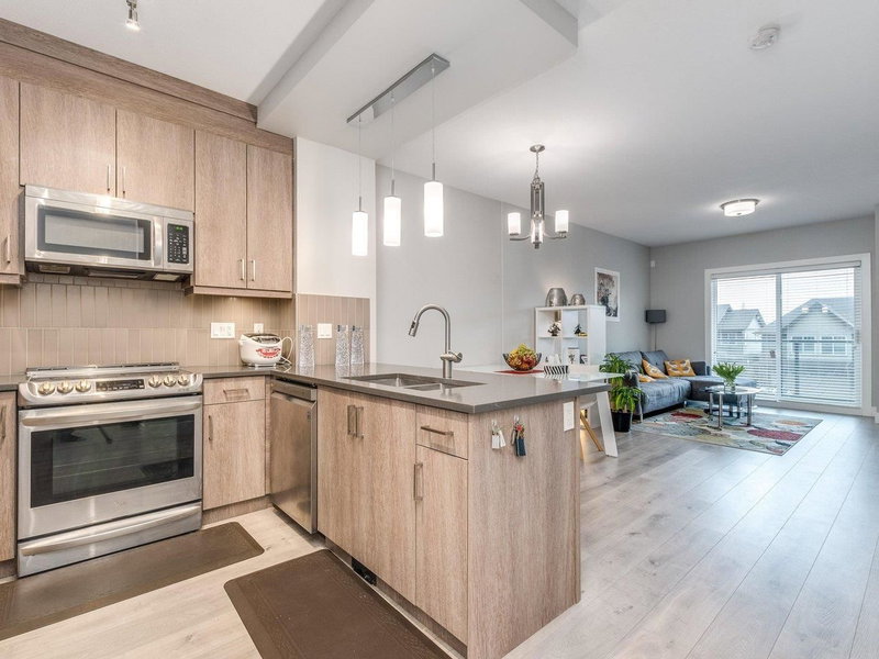 107 - 3525 Chandler Street, Coquitlam, V3E 0L9 | Image 2