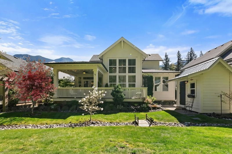 43359 Old Orchard Lane