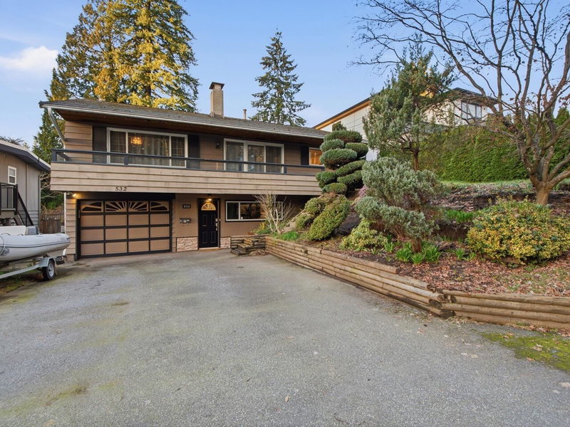 532 23 Street W