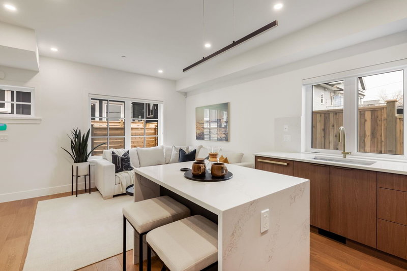 1 - 552 Kaslo Street, Vancouver, V5K 3Z2 | Image 3