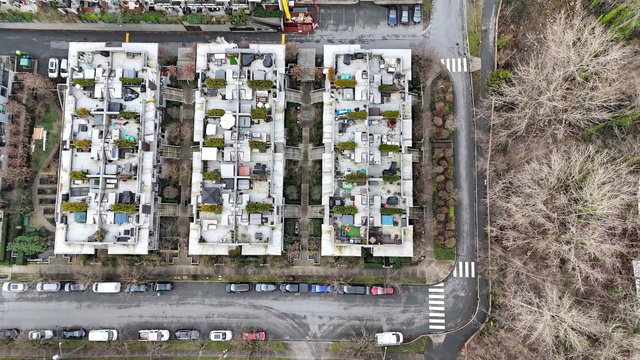 103 - 735 15th Street W