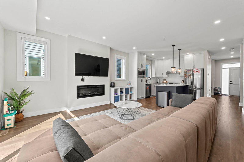 20520 76a Avenue, Langley, V2Y 3T1 | Image 3