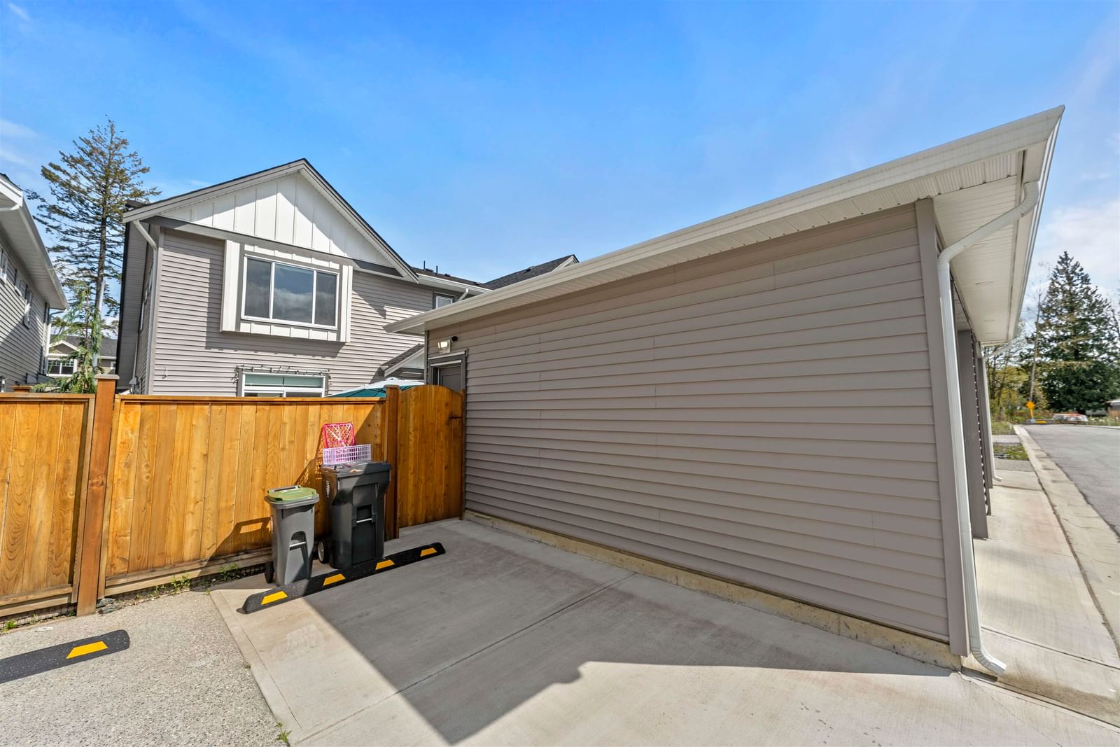 Listing Image 37