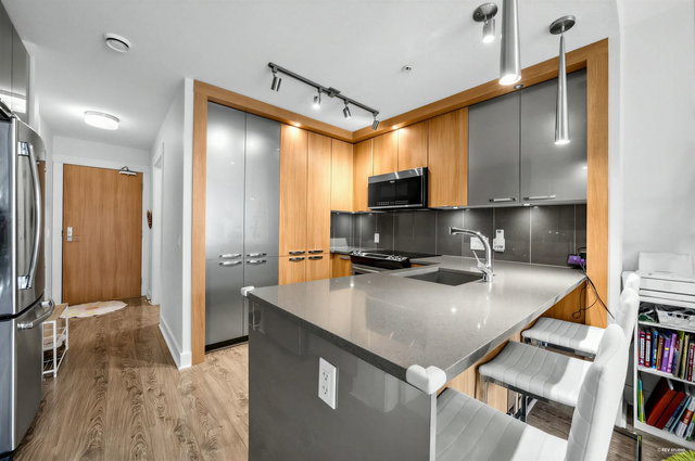 307 - 733 14th Street W