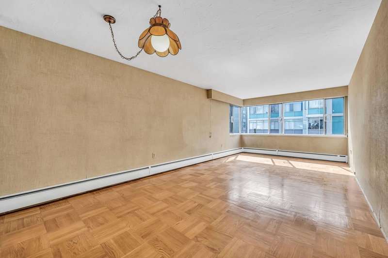 301 - 1050 Chilco Street, Vancouver, V6G 2R8 | Image 3