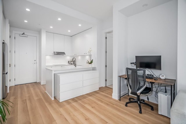 209 - 708 Edgar Avenue