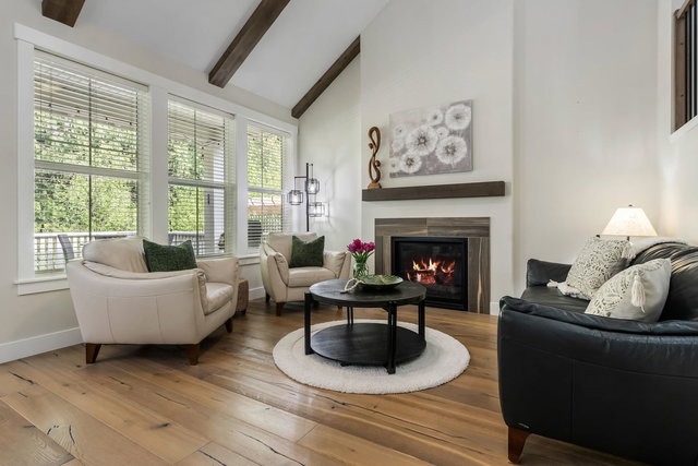 43306 Creekside Circle