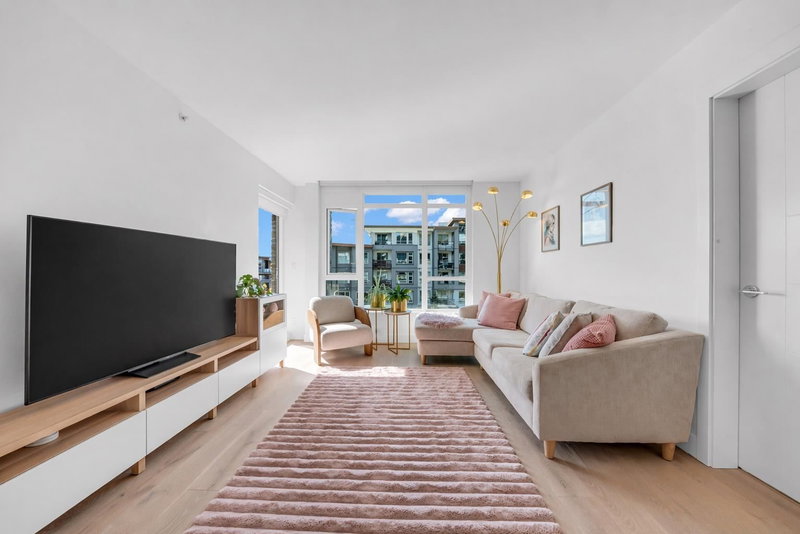 305 - 2707 Library Lane, North Vancouver, V7J 0C6 | Image 2