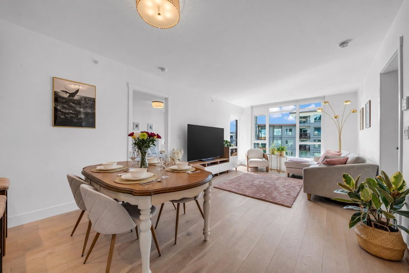 305 - 2707 Library Lane, North Vancouver, V7J 0C6 | Image 3