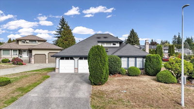 10552 Woodglen Close | Surrey | Image