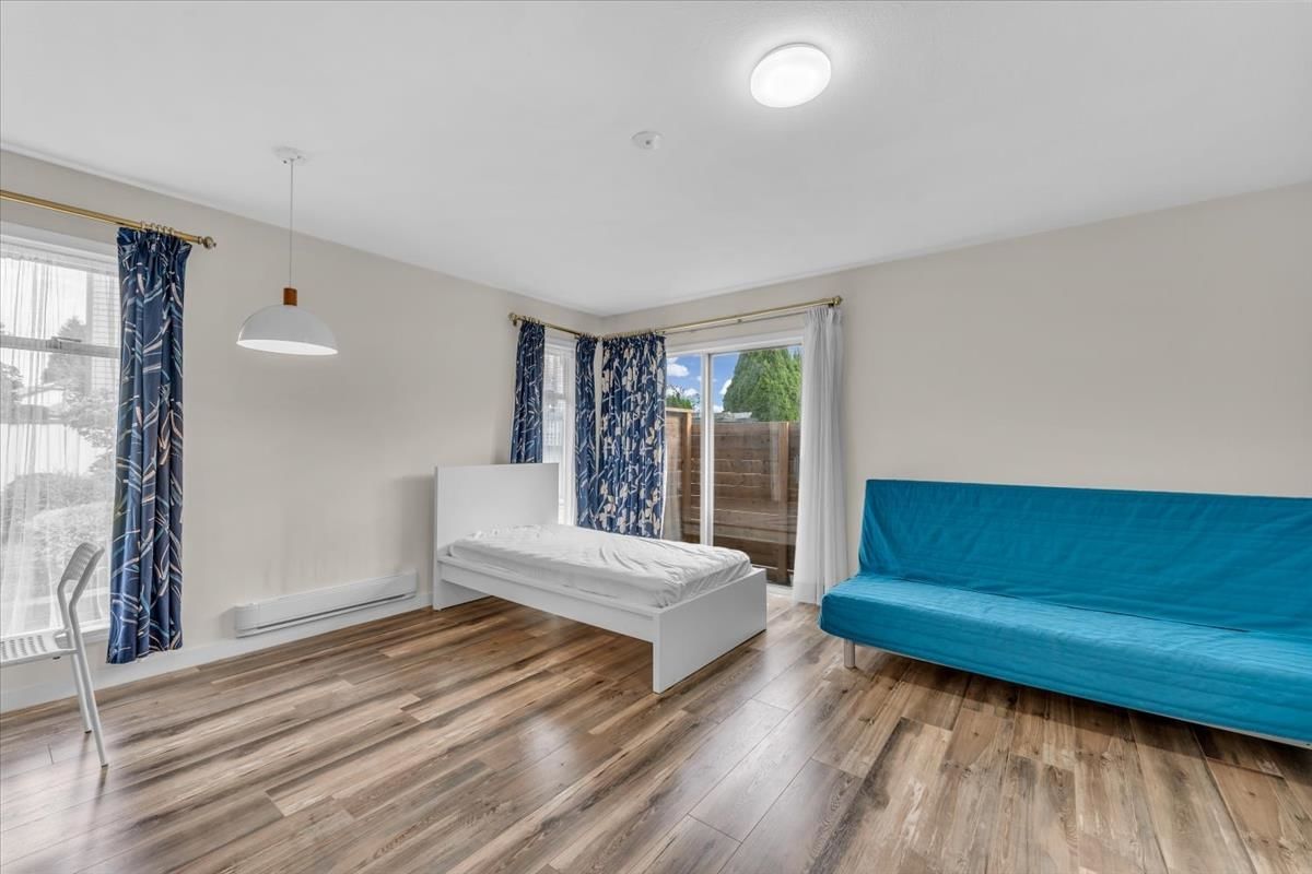 Listing Image 21