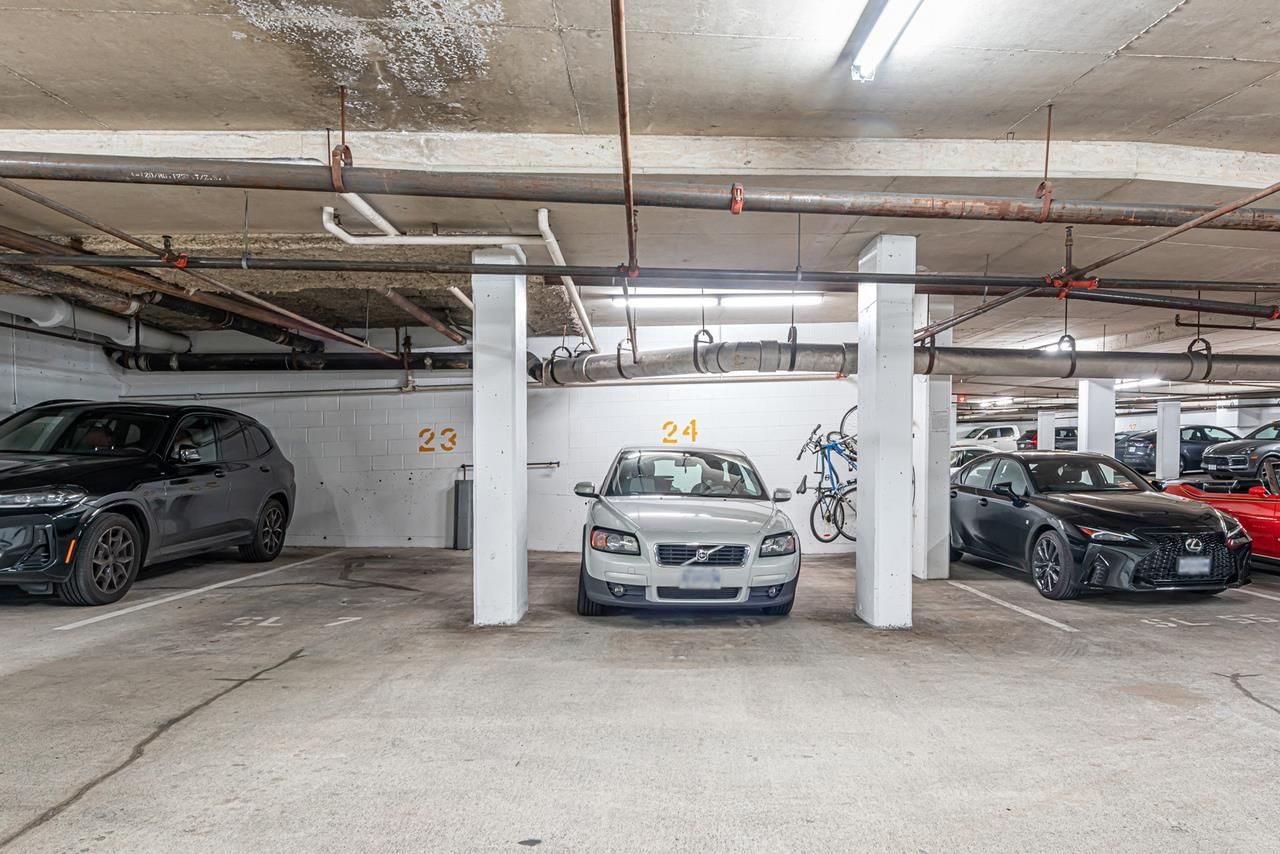 Listing Image 21