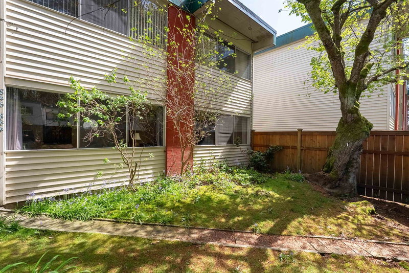 844 Westview Drive, North Vancouver, V7N 3X8 | Image 2