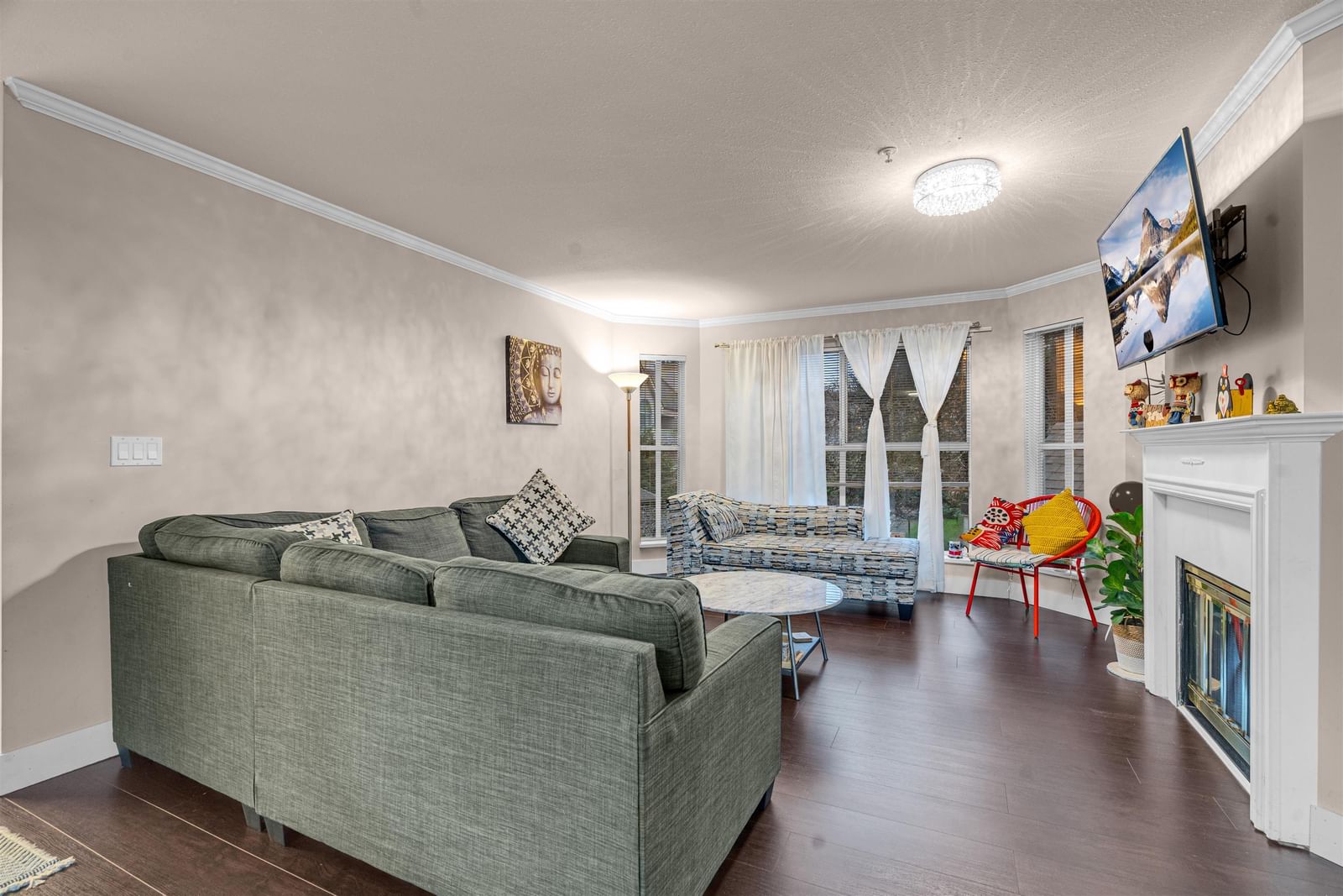 Listing Image 6