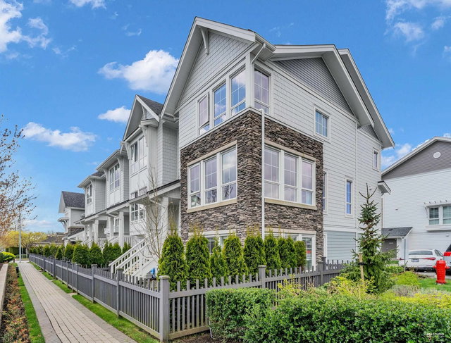 103 - 5311 Admiral Way