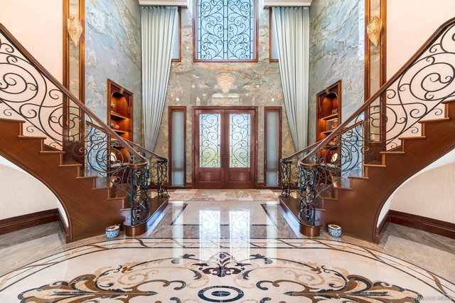 5680 Forsyth Crescent