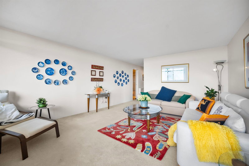 1310 - 6631 Minoru Boulevard, Richmond, V6Y 1Z1 | Image 2