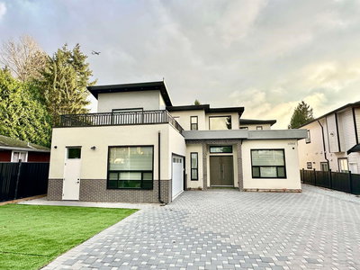 12352 96 Avenue | Surrey | Image