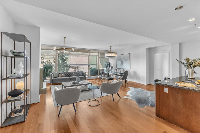 702 - 3335 Cypress Place, West Vancouver, V7S 3J8 | Image 2