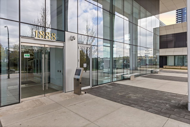 4207 - 1888 Gilmore Avenue