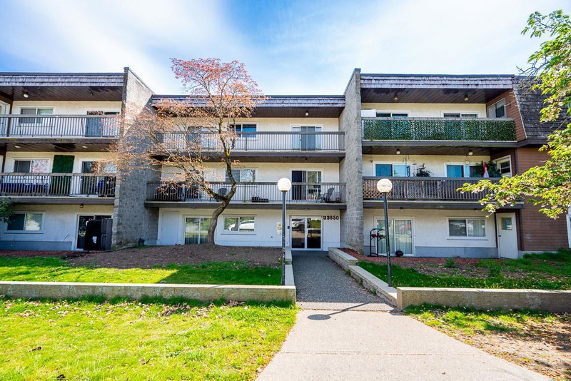 304 - 33850 Fern Street