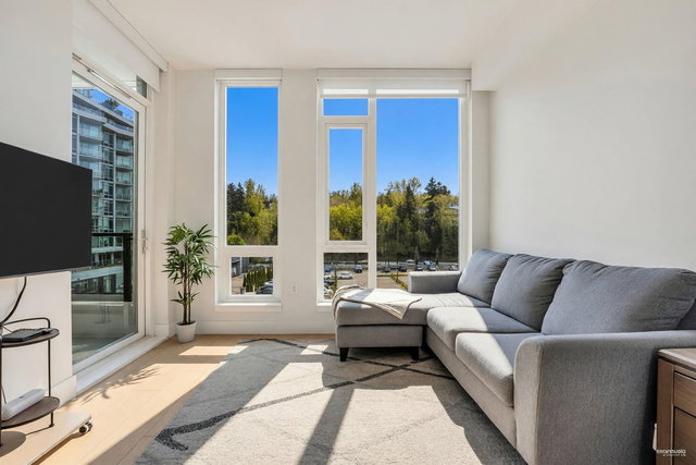 512 - 3538 Sawmill Crescent