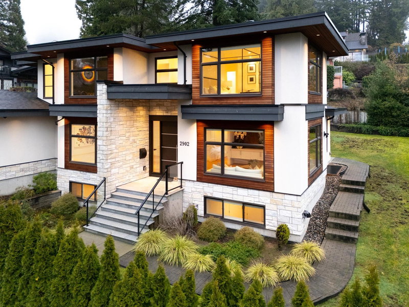 2902 St. Andrews Avenue, North Vancouver, V7N 1Z4 | Image 2