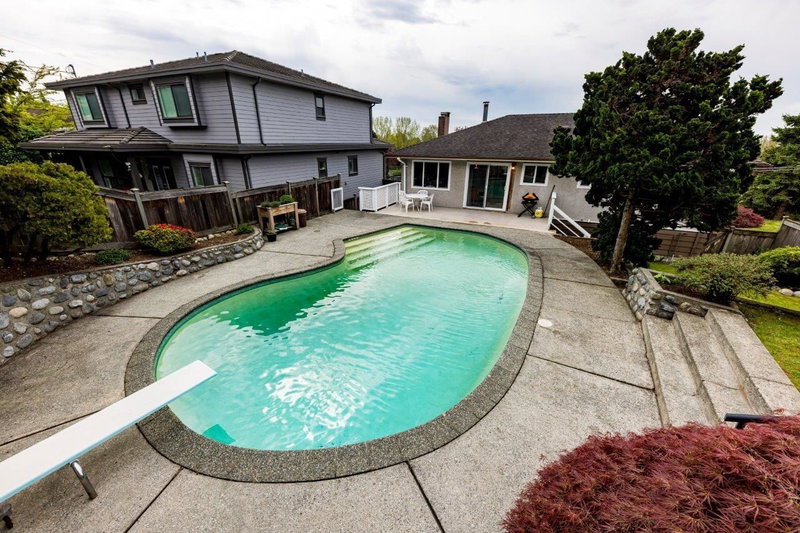 4581 Sunland Place, Burnaby, V5J 3A3 | Image 3