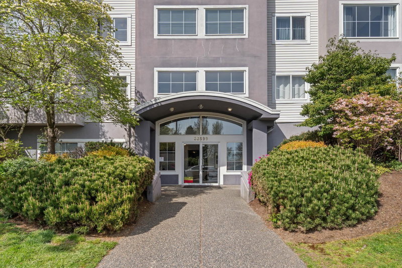 305 - 33599 2 Avenue