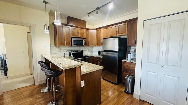 411 - 8168 120a Street, Surrey, V3W 3P3 | Image 3