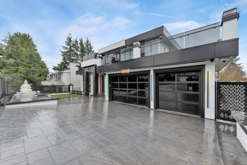 15460 Semiahmoo Avenue, White Rock, V4B 1T8 | Image 2