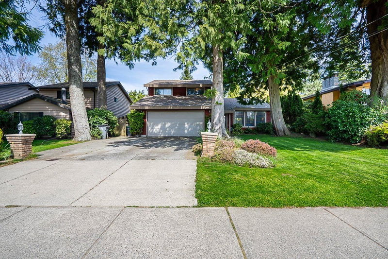 13519 15 Avenue, Surrey, V4A 5H4 | Image 2