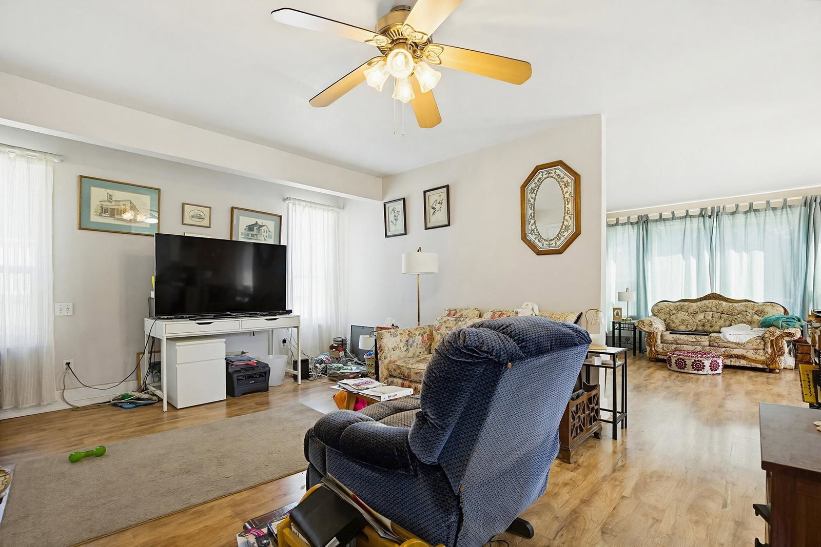 Listing Image 15