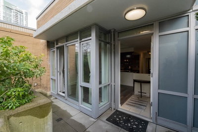 2M - 1033 Marinaside Crescent | Vancouver | Image