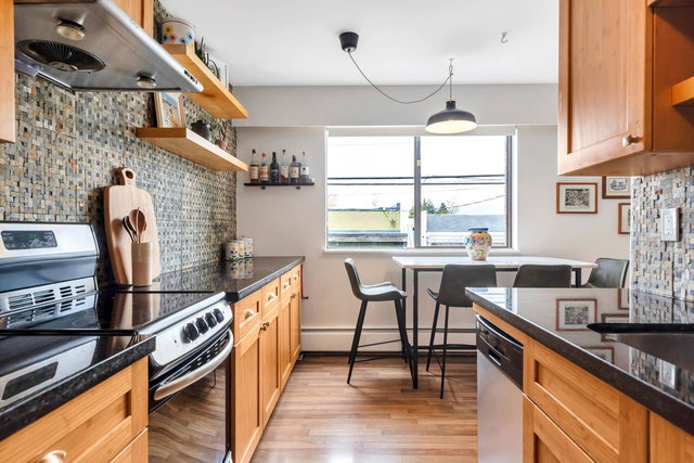 207 - 2080 Maple Street