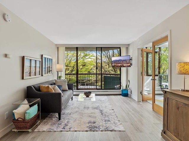 205 - 2445 3rd Avenue W