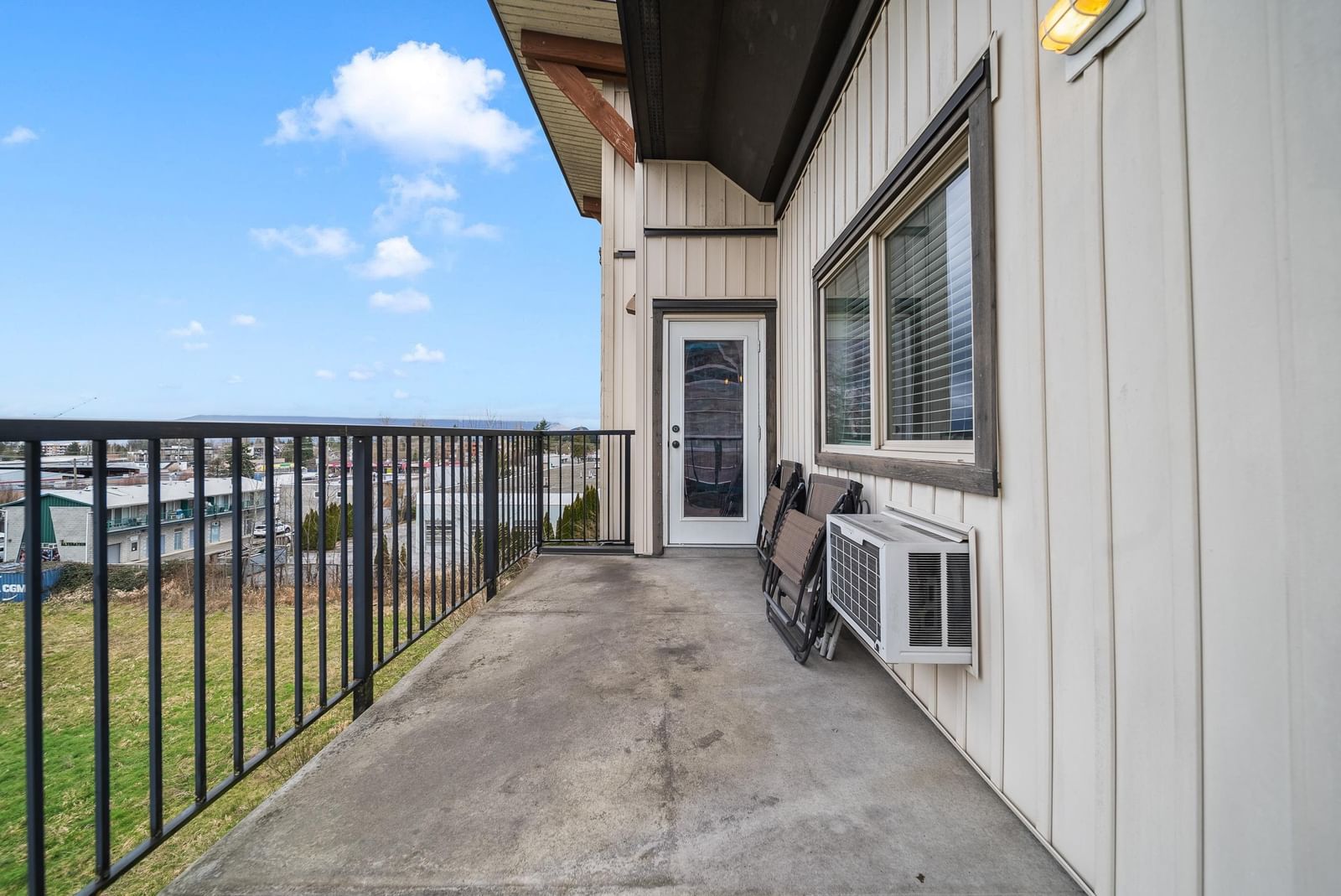 Listing Image 24
