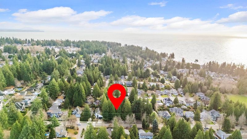 12686 20 Avenue, Surrey, V4A 1Y6 | Image 2