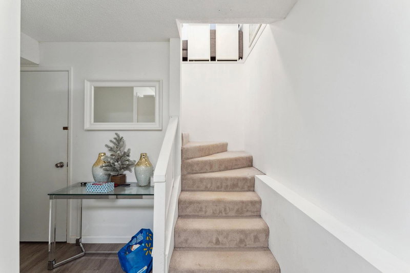 1949 Mahon Avenue, North Vancouver, V7M 2T4 | Image 2