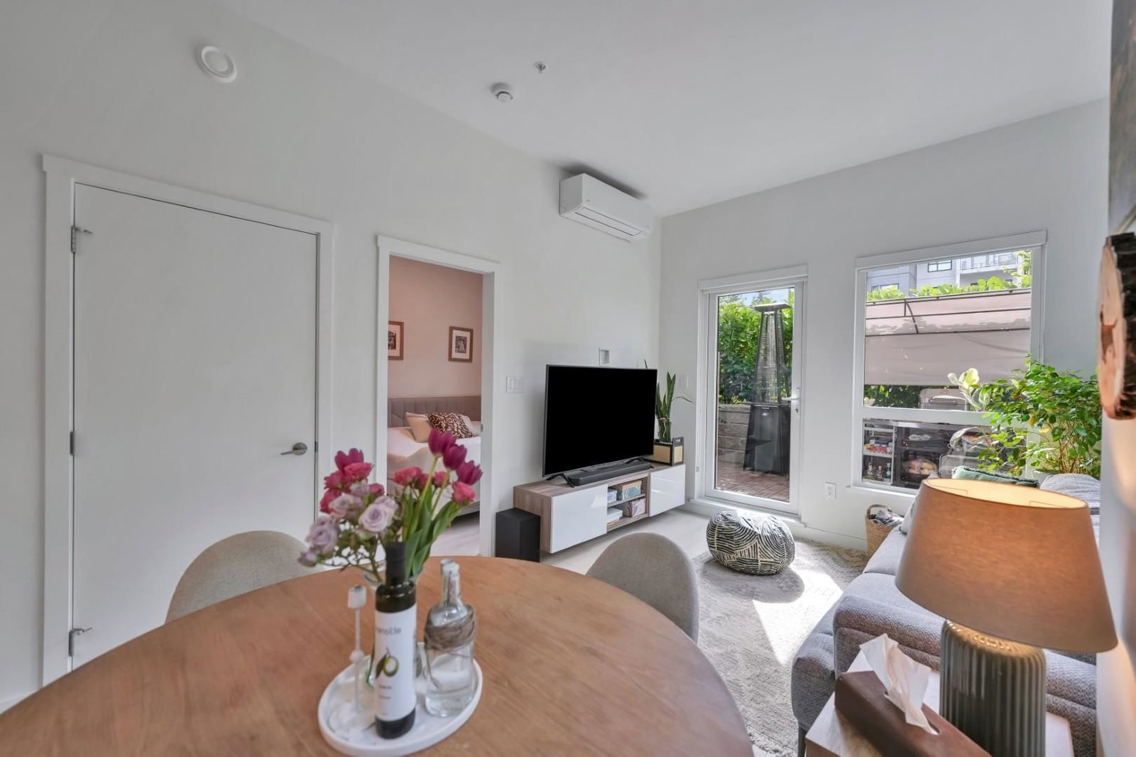 Listing Image 9